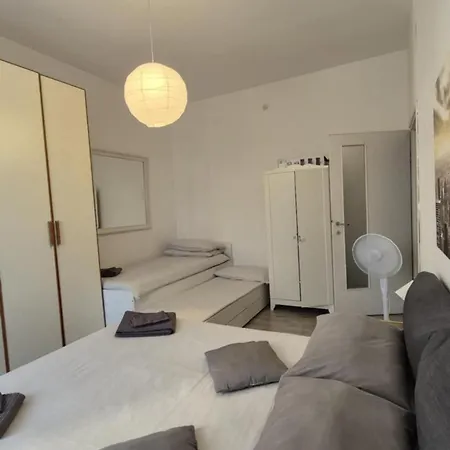 Nice Apartment In Milano, Close To Undergrond M3-2